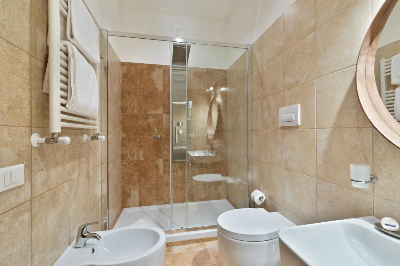 Vatican Domus Luxury Rooms ローマ エクステリア 写真